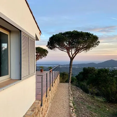 El Refugi Costa Brava - By Emerald